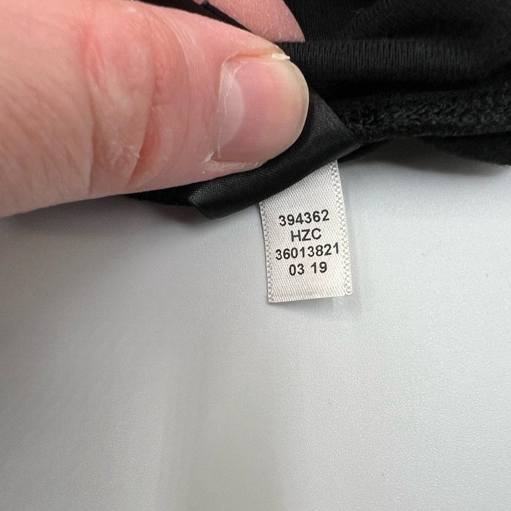 Victoria Sport Button Leggings Black Size M - Picture 10 of 10